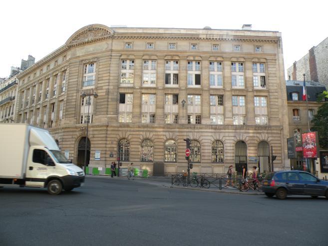  angle rue de Rennes-bd Raspail